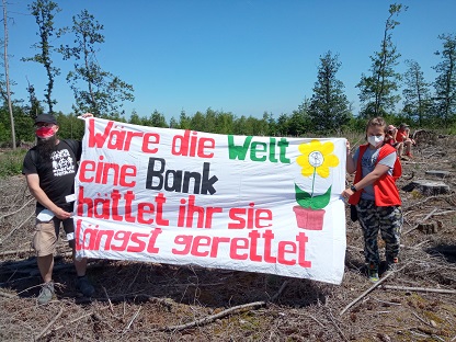 DIE LÖINKE. auf der Demo für Windkraft auf dem Winterstein, Juni 2021